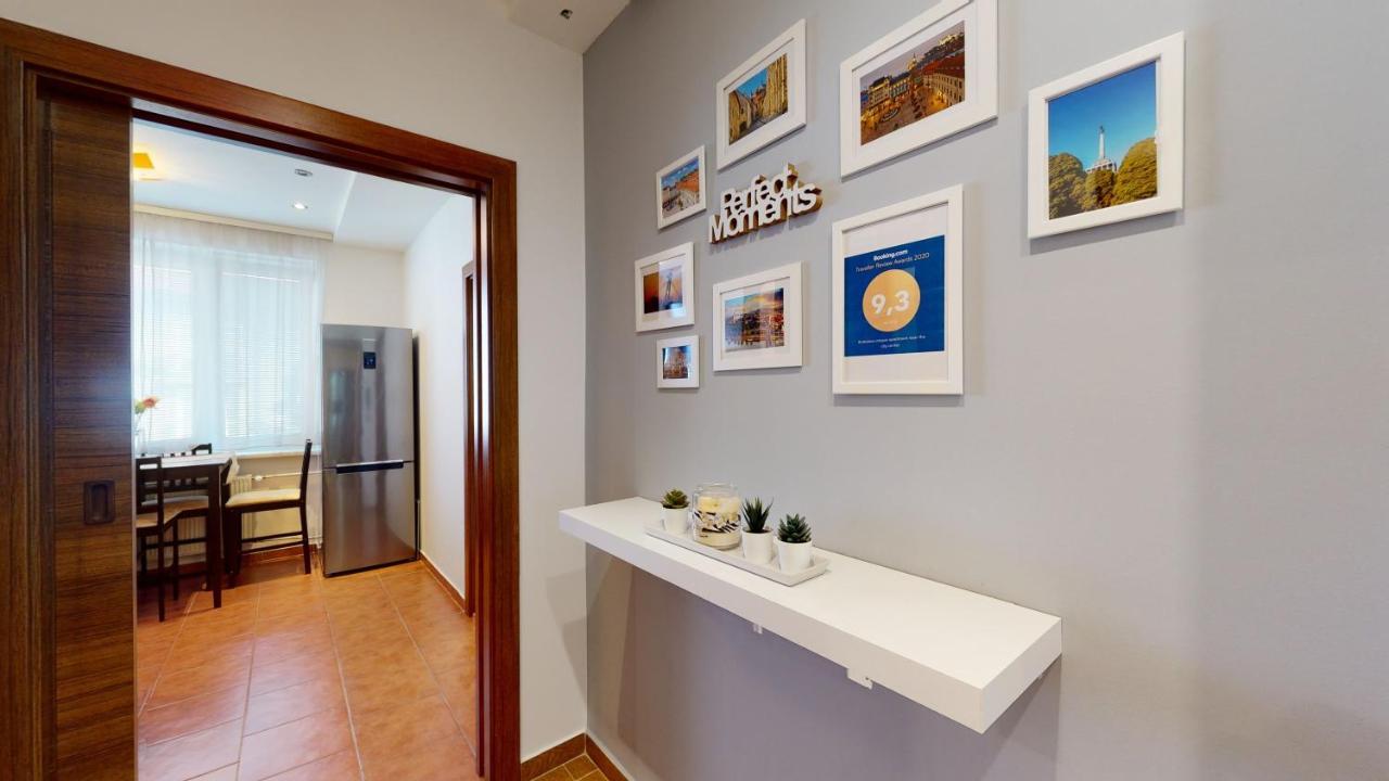 2Br Apt With Free Garage Parking, Close To The Historic Centre Bratislava Bagian luar foto