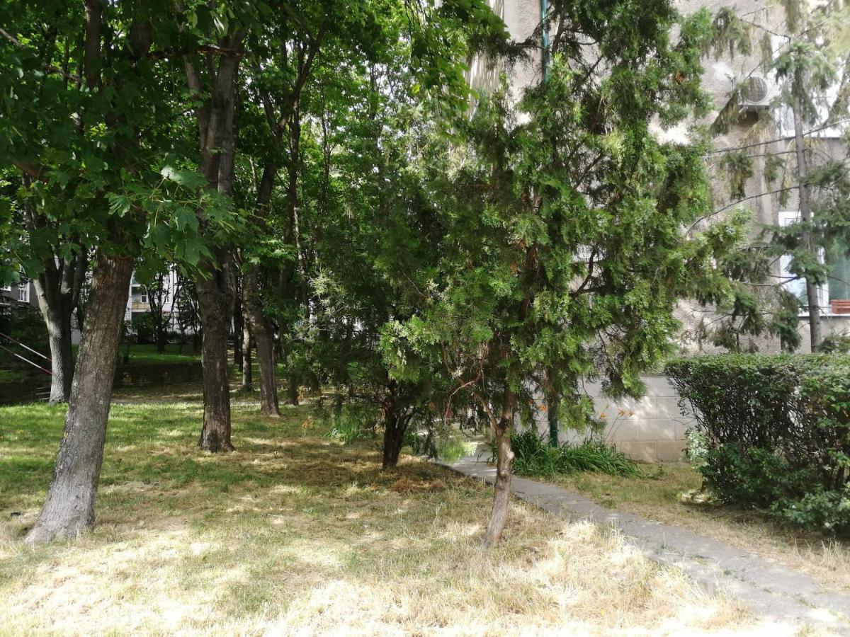 2Br Apt With Free Garage Parking, Close To The Historic Centre Bratislava Bagian luar foto