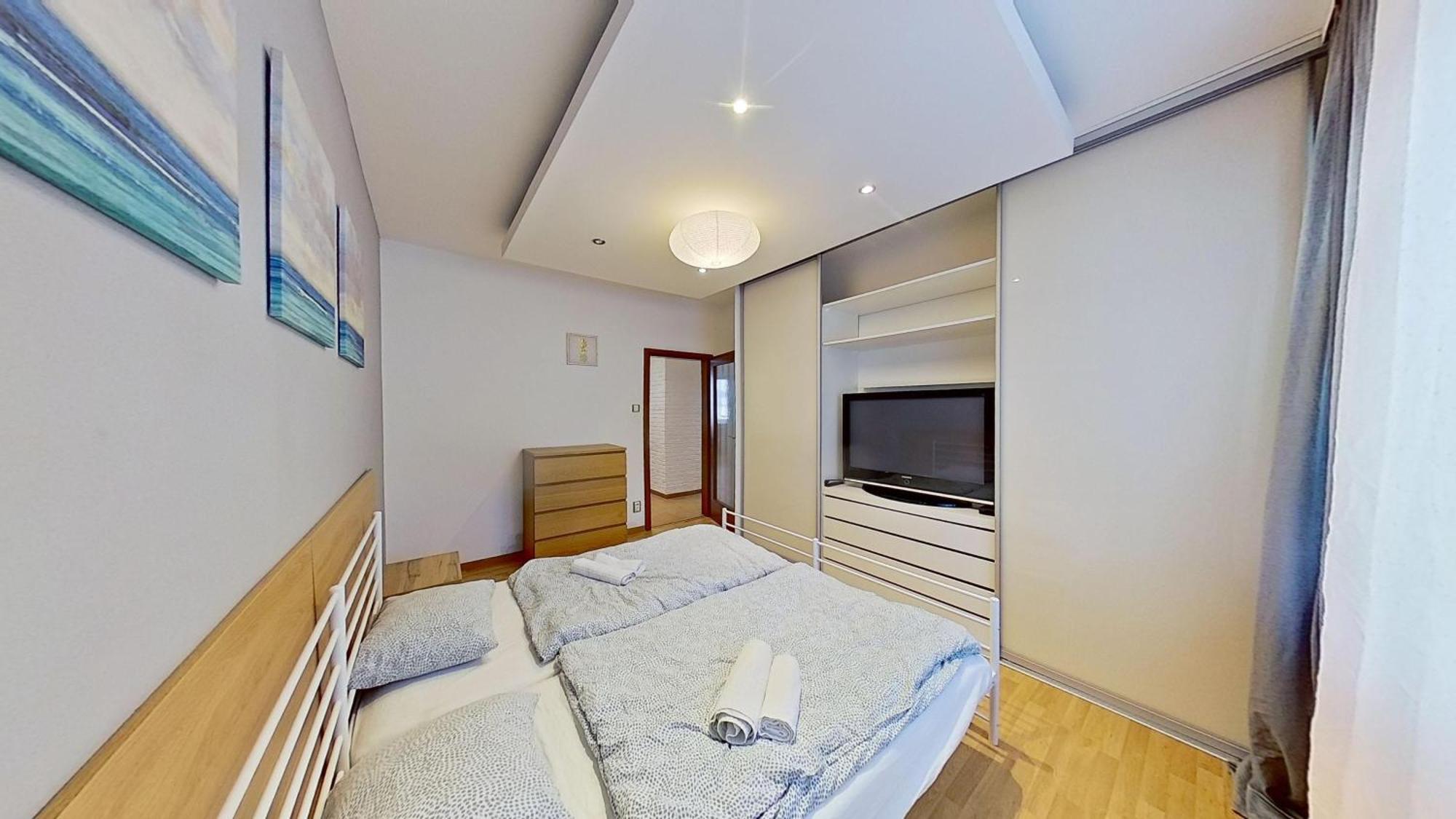 2Br Apt With Free Garage Parking, Close To The Historic Centre Bratislava Bagian luar foto