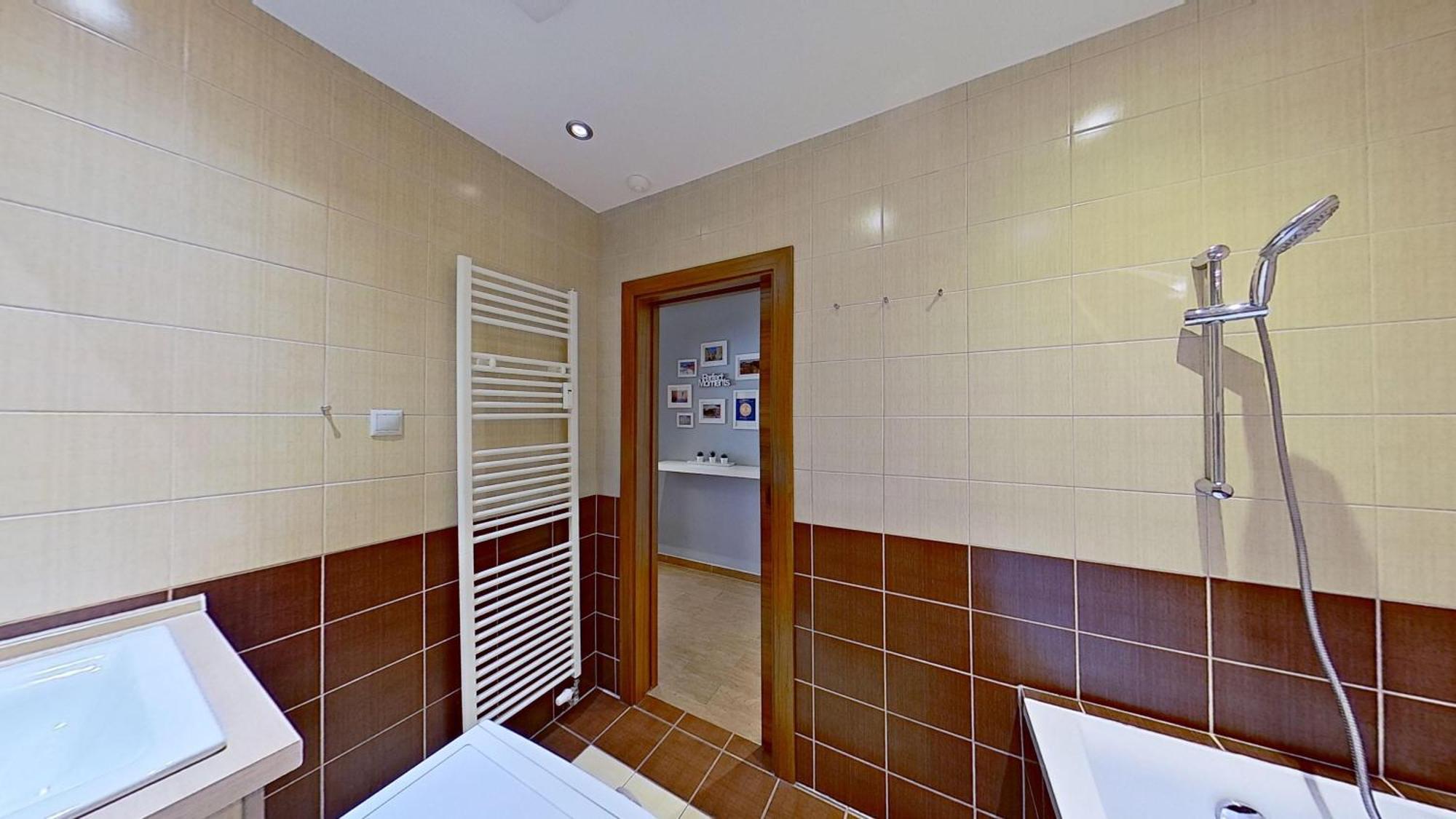 2Br Apt With Free Garage Parking, Close To The Historic Centre Bratislava Bagian luar foto