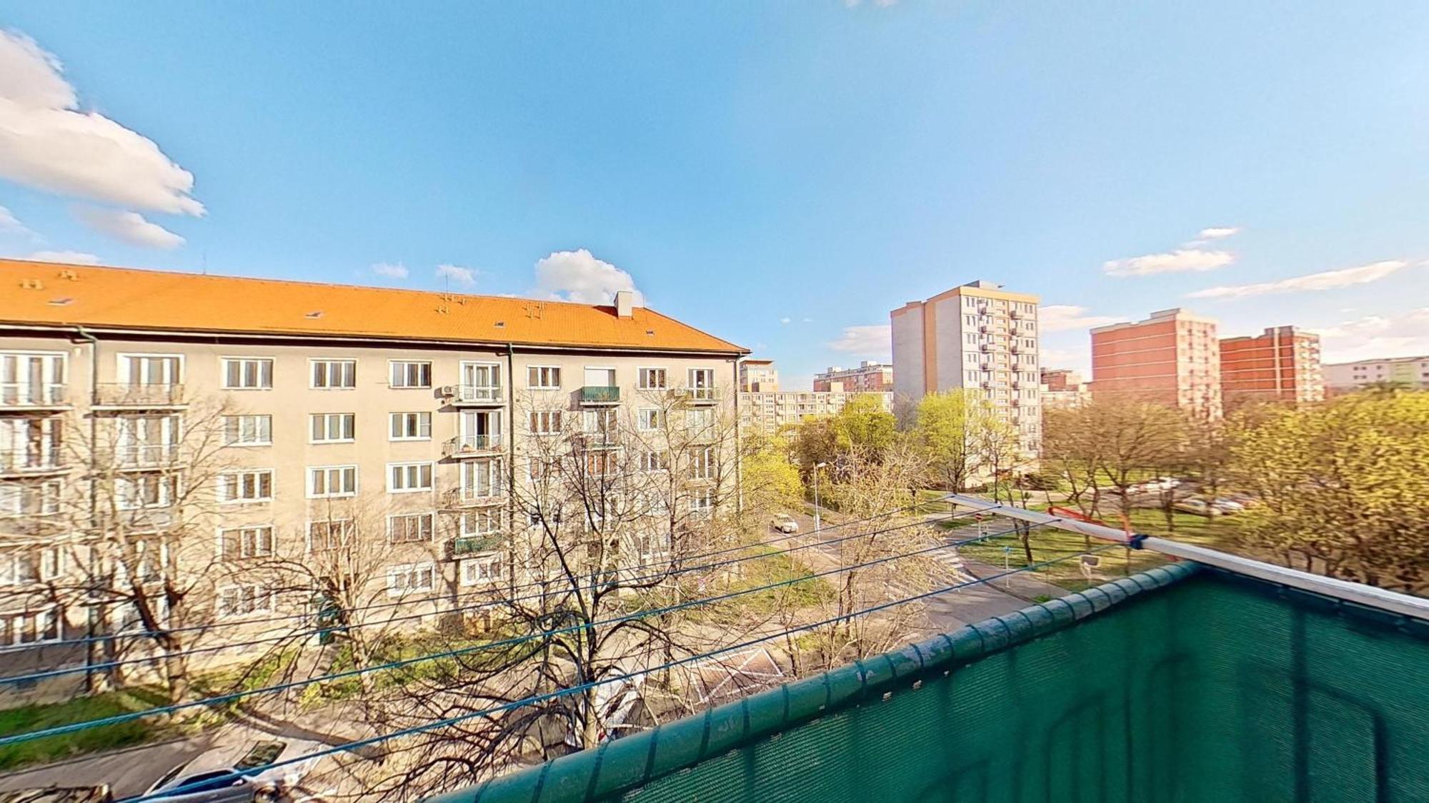 2Br Apt With Free Garage Parking, Close To The Historic Centre Bratislava Bagian luar foto
